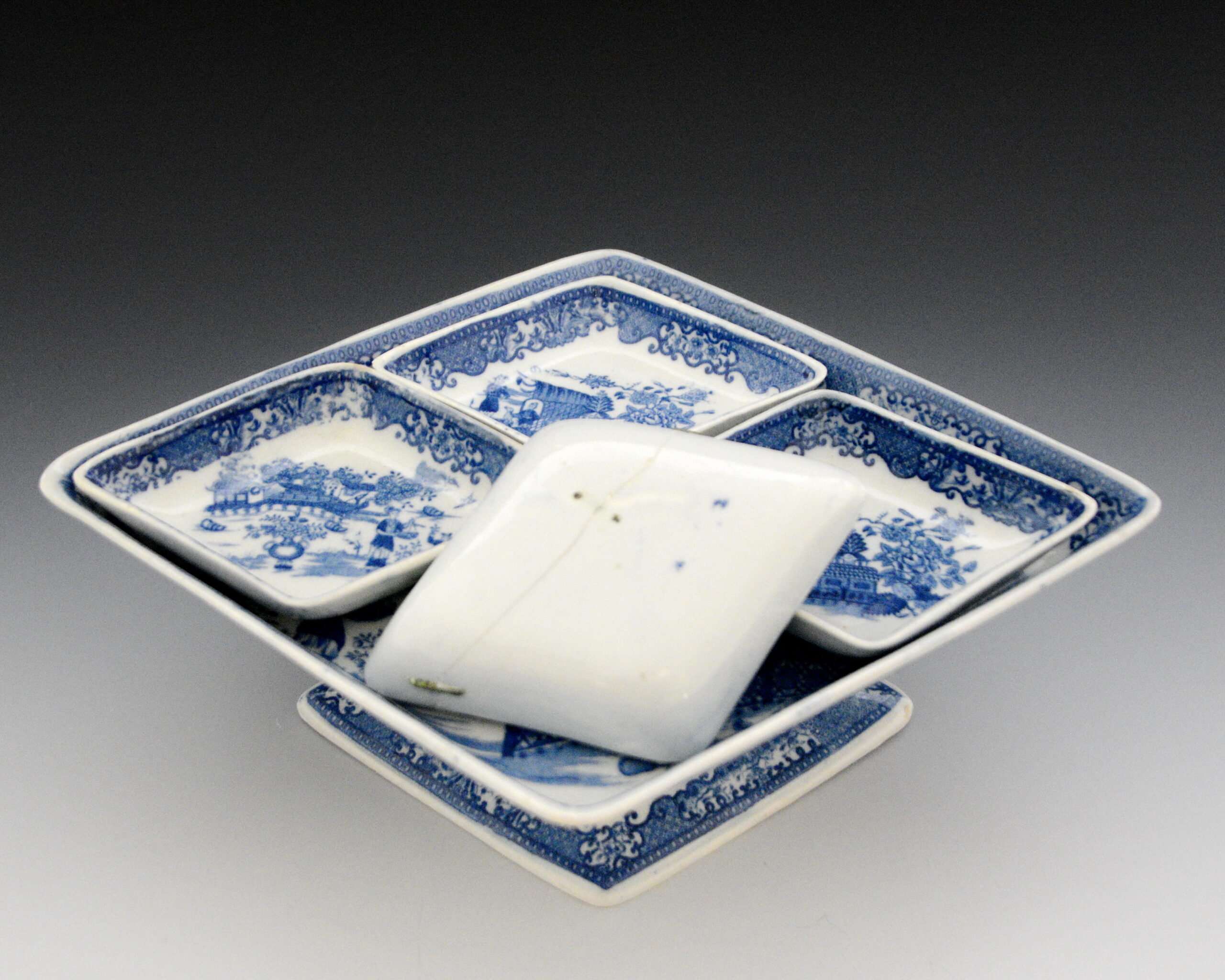 Pickle Dish, Fisherman Pattern - Image 5