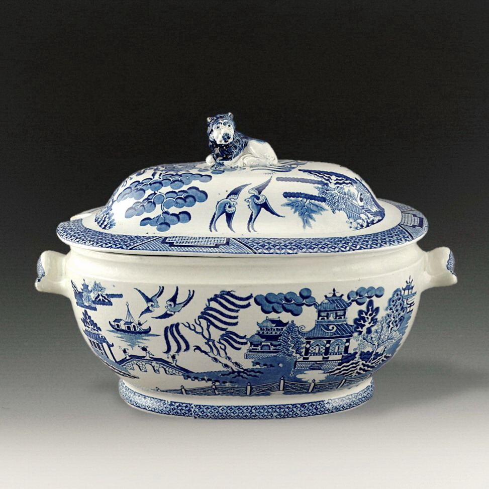 Soup Tureen, Standard Willow Pattern