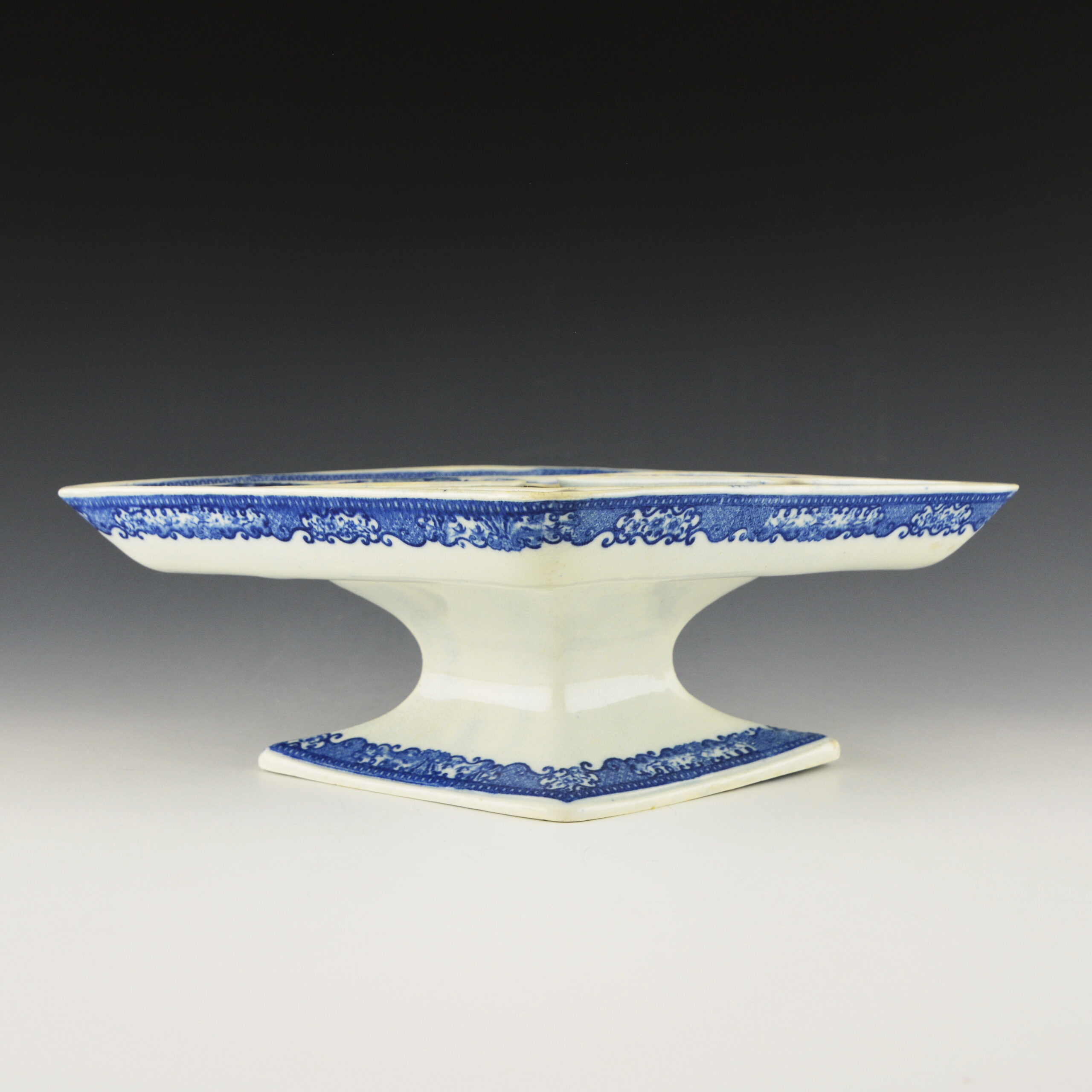 Pickle Dish, Fisherman Pattern - Image 4