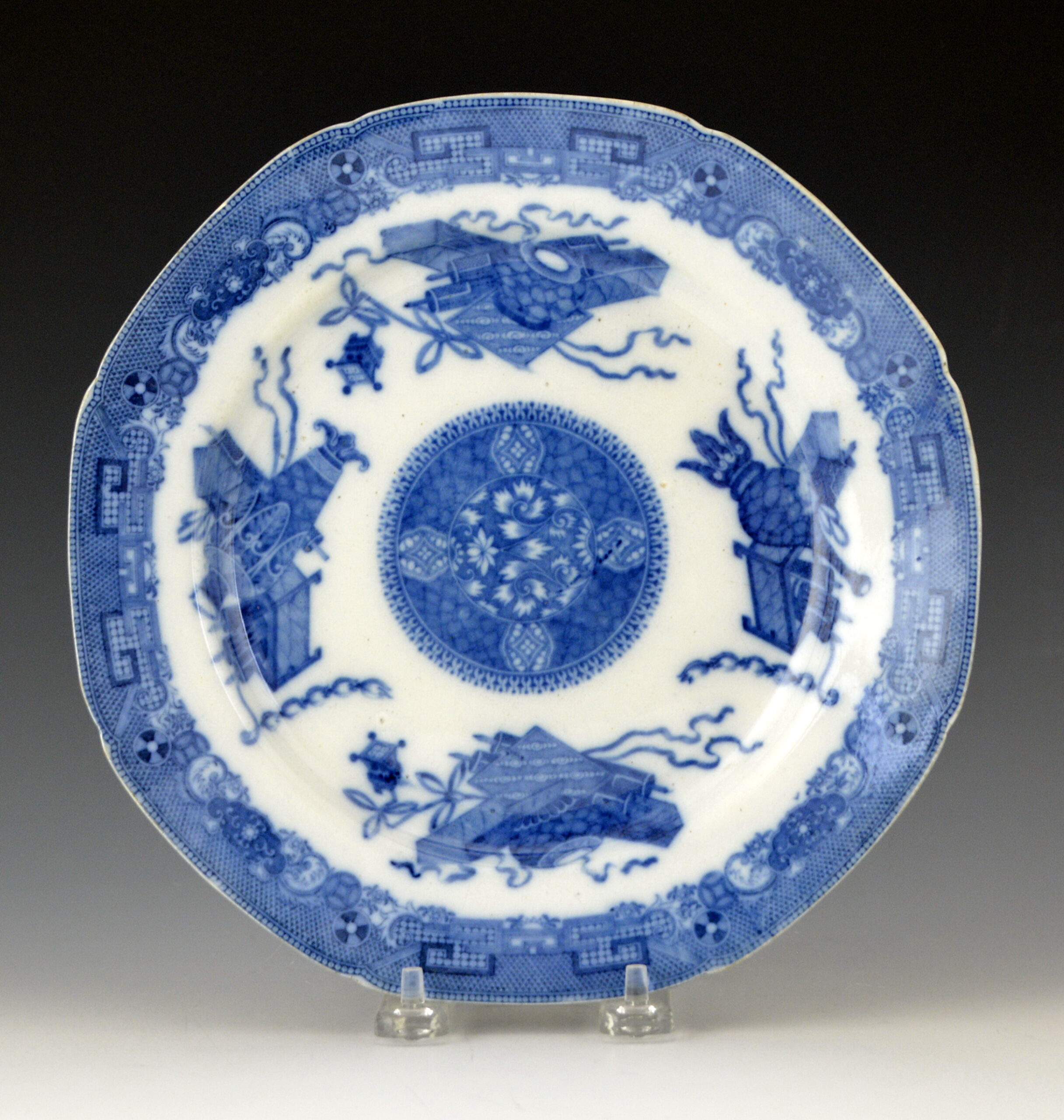 Plate, Trophies Nankin