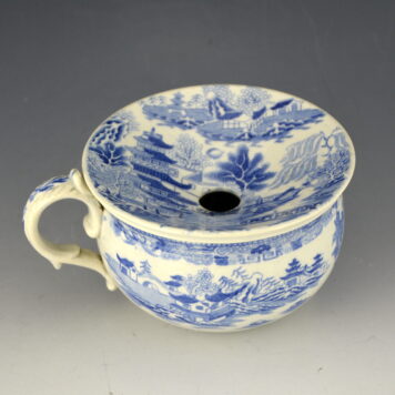 Spitting Cup, Two Temples II, Variation Broseley
